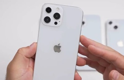iphone、Xs、Max iPhone的前后摄像头像素分别是多少？